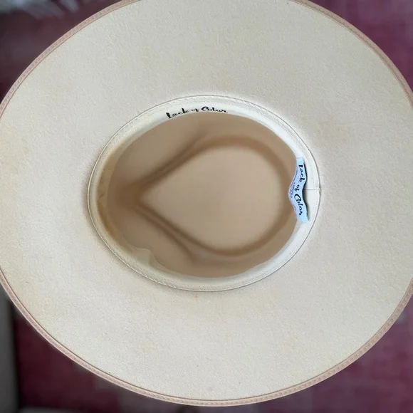 Lack Of Color Rancher - Picture 8 of 9